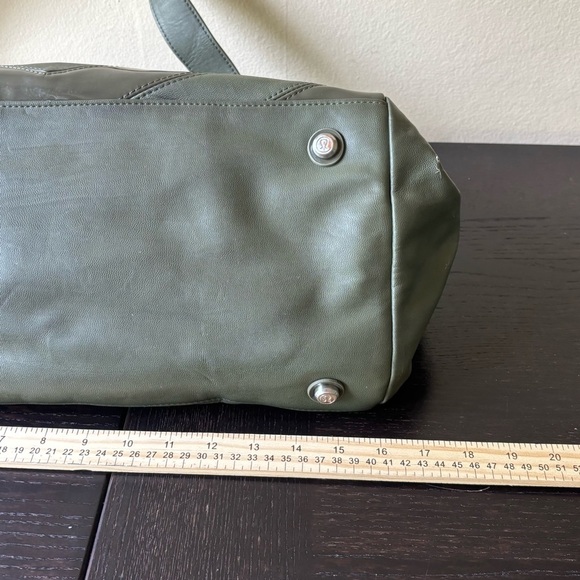 Lululemon green urban sanctuary bag shoulder tote - Picture 15 of 15